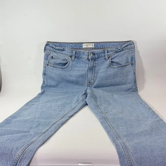 Abercrombie & Fitch Light Blue Women's The Straight Mid Rise - Picture 6 of 6